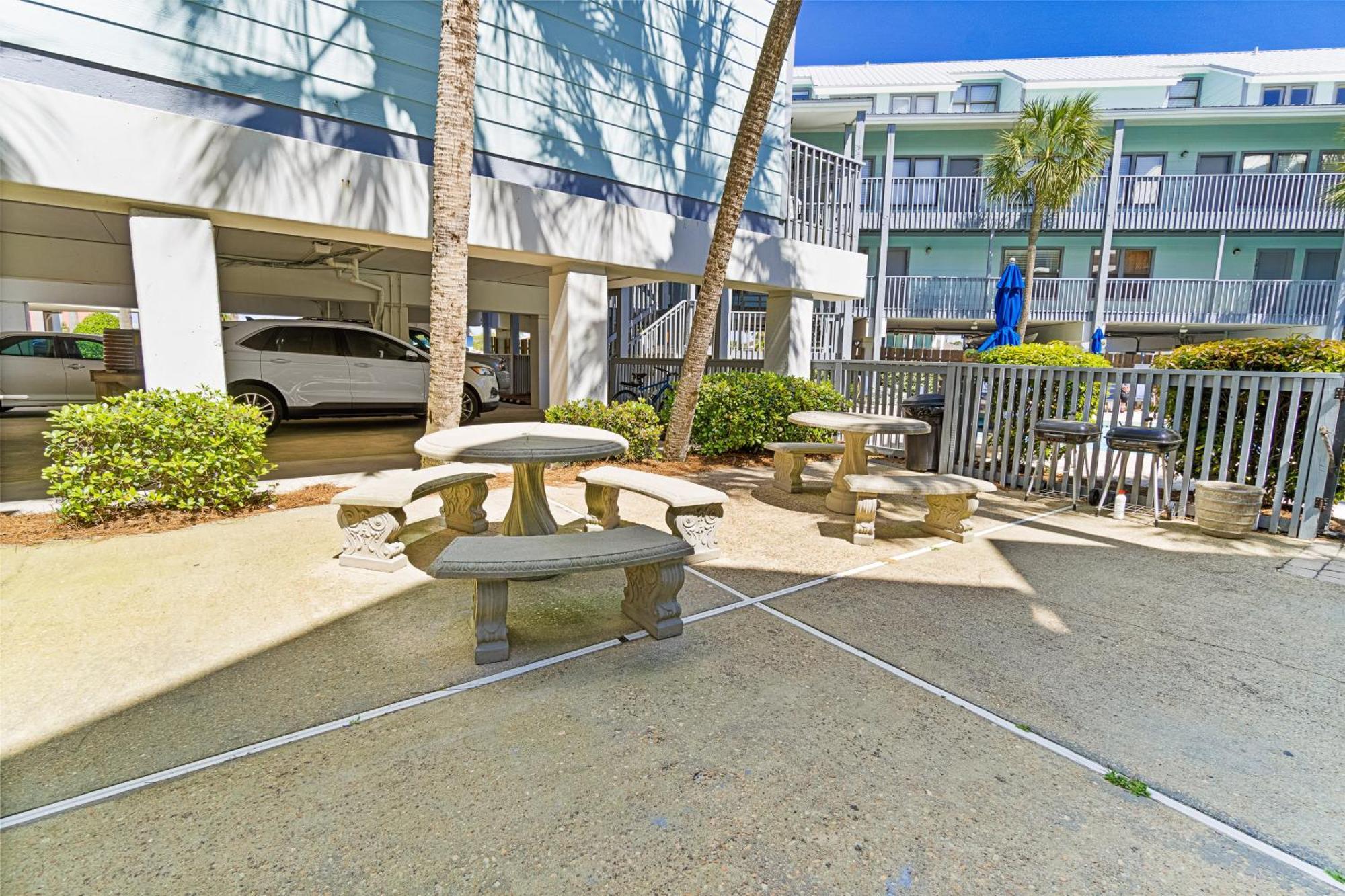 Ocean Reef 402