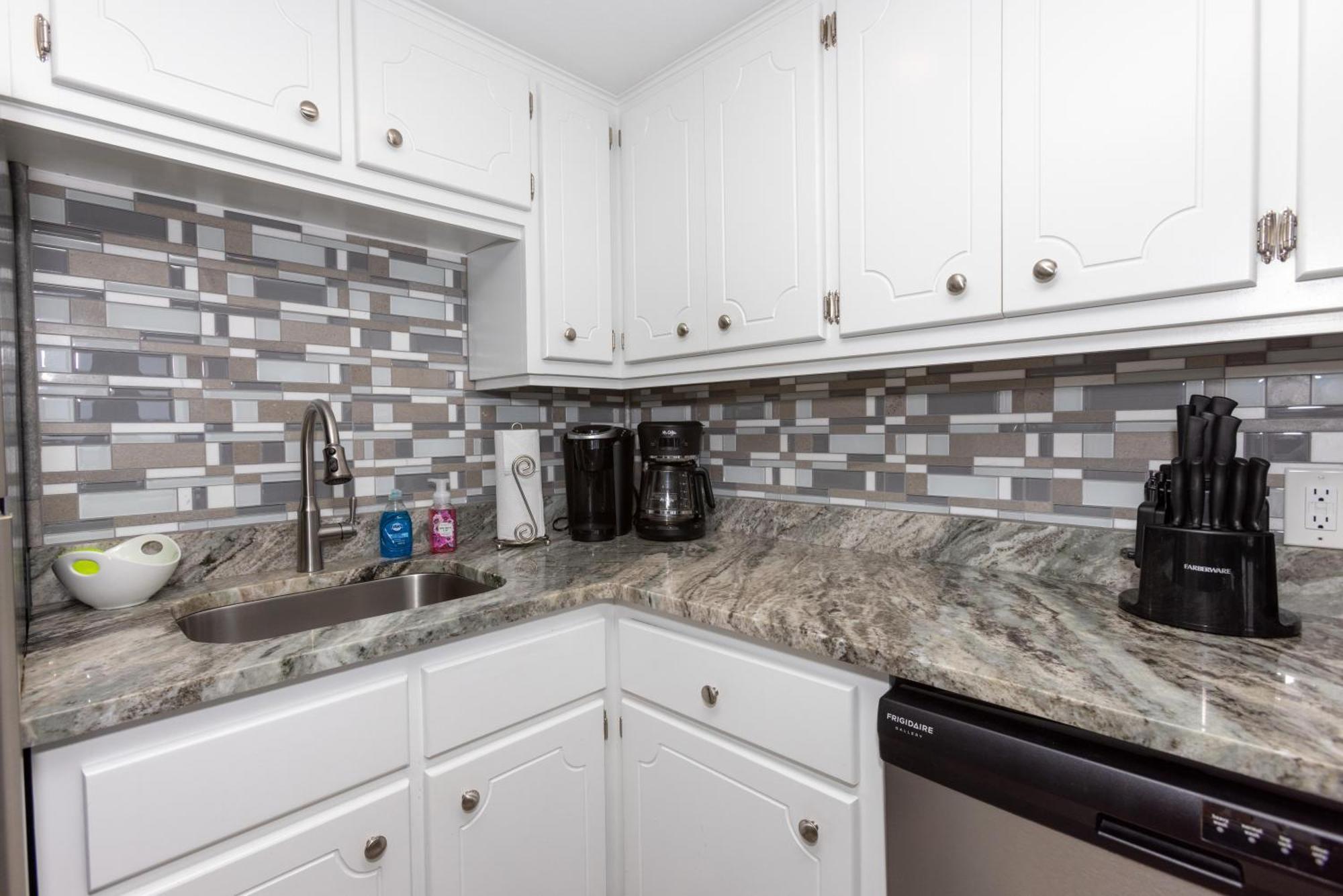 Island Winds East #205 Holiday home