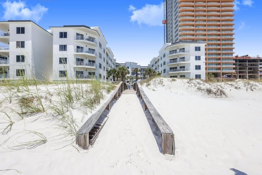 Palm 22-d Beachfront Beach-view Holiday home