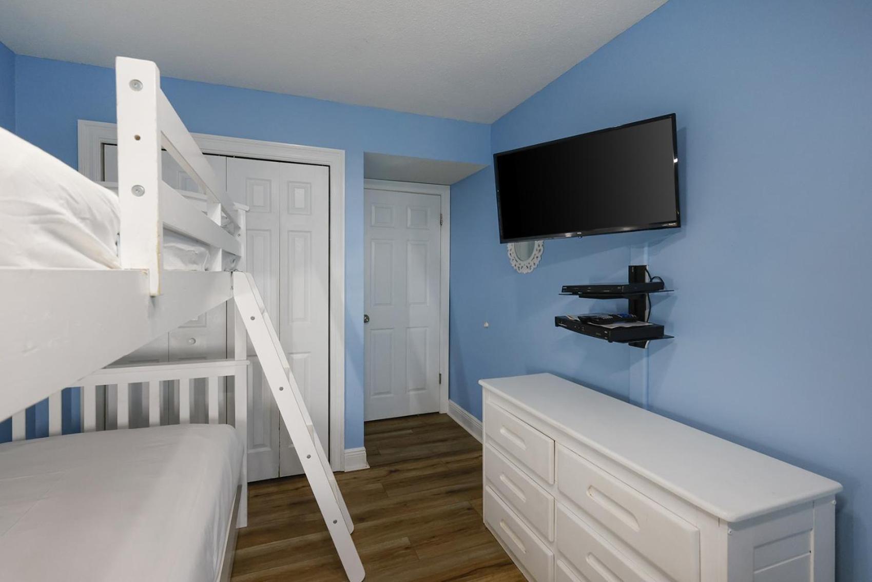 Island Winds West 470 Apartment