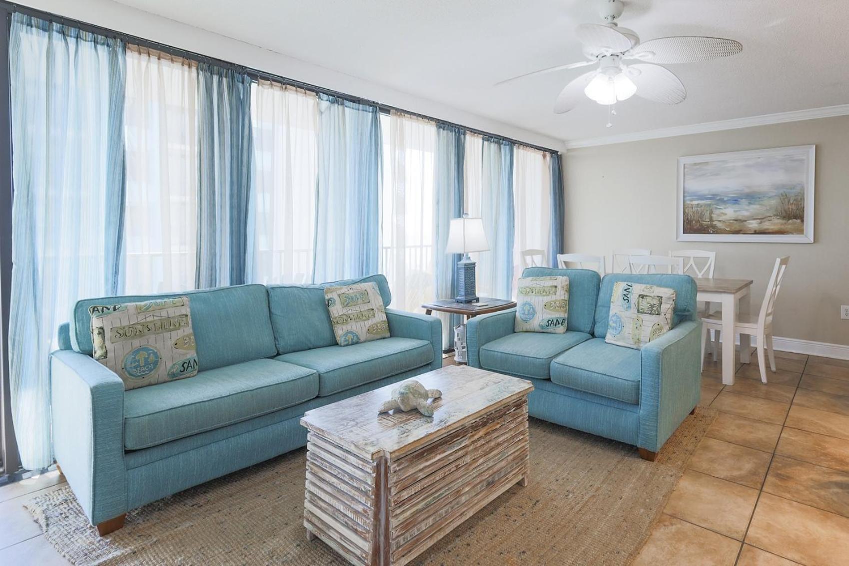 Apartment Island Winds West 470 *