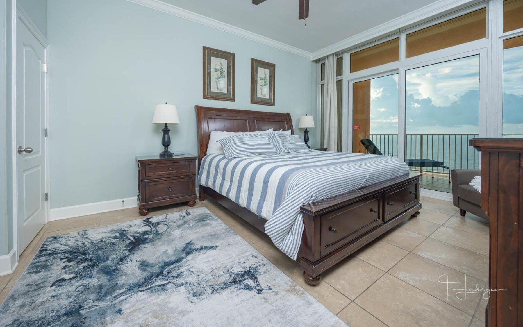 Phoenix 1602-1 * Gulf Shores