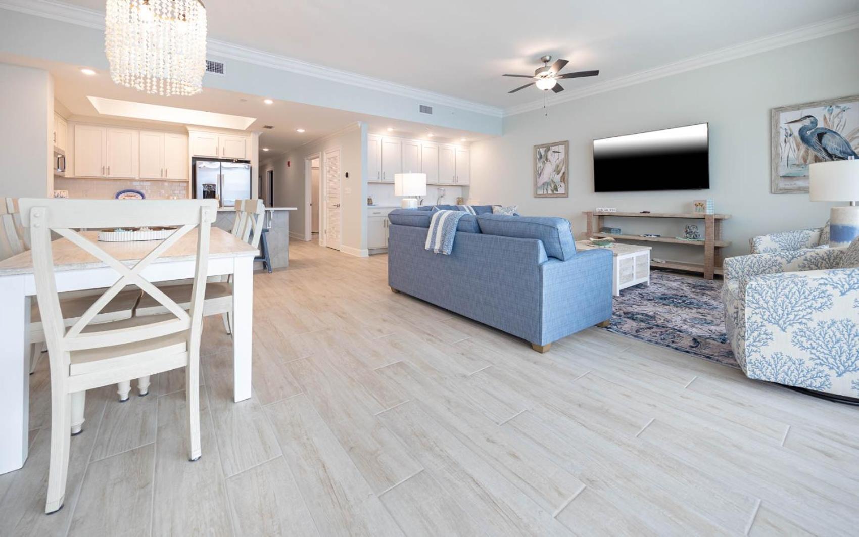 Phoenix Gulf Towers 2706 Apartment *