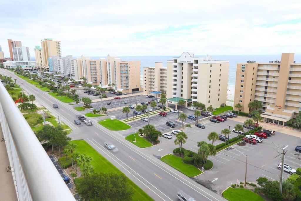 Apartment 10th Floor Crystal Tower 2 Bedroom With 2 Outdoor Pools, Lazy River, Heated Indoor Pool, And Direct Access Gulf Shores