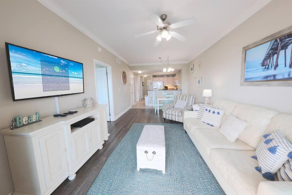 10th Floor Crystal Tower 2 Bedroom With 2 Outdoor Pools, Lazy River, Heated Indoor Pool, And Direct Access Apartment Gulf Shores