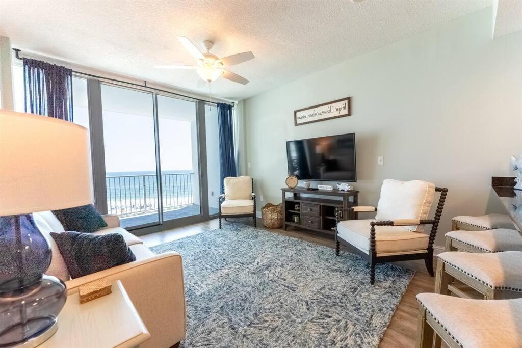 2 Bedroom Lighthouse On The With 2 Outdoor Pools And Heated Indoor Pool * Gulf Shores