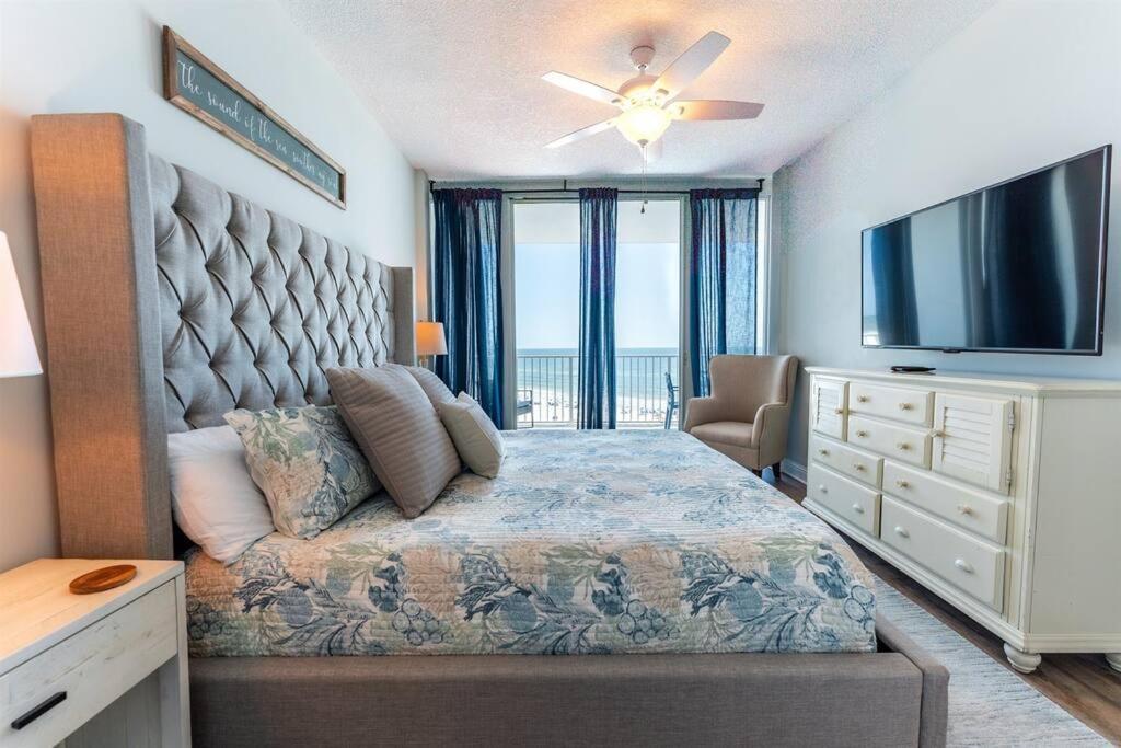 Apartment 2 Bedroom Lighthouse On The With 2 Outdoor Pools And Heated Indoor Pool
