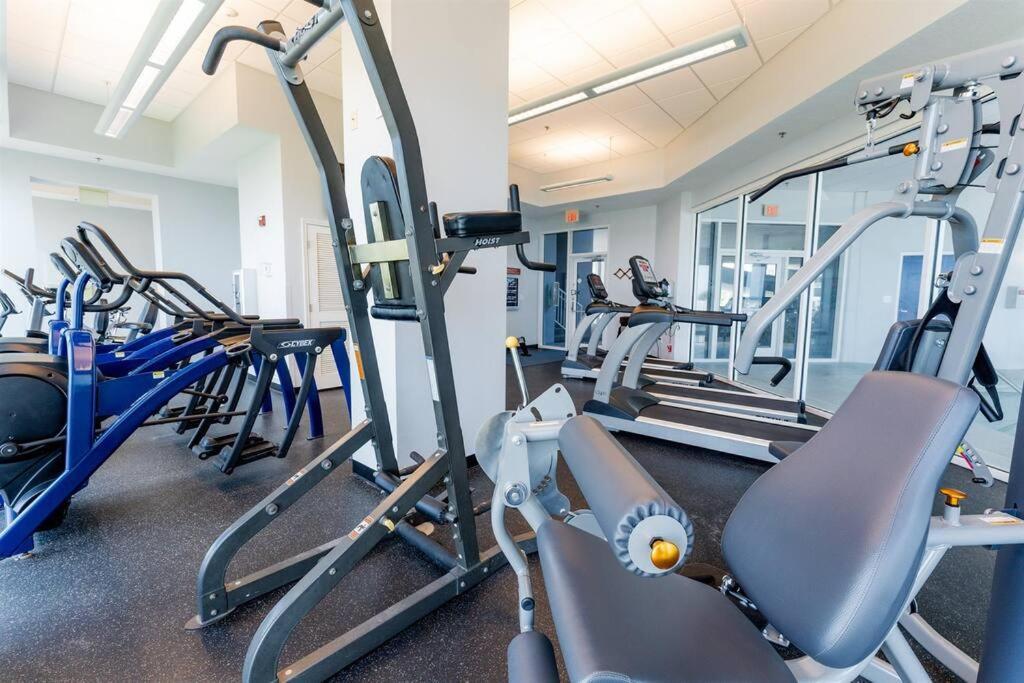 Apartment 2 Bedroom Lighthouse On The With 2 Outdoor Pools And Heated Indoor Pool Gulf Shores