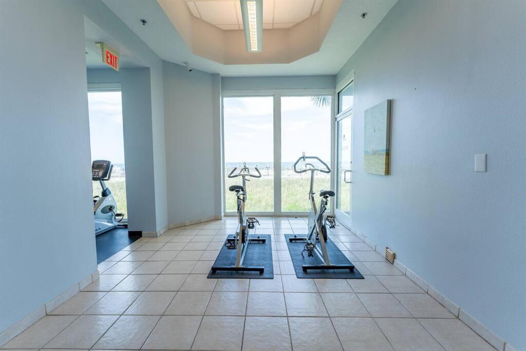 2 Bedroom Lighthouse On The With 2 Outdoor Pools And Heated Indoor Pool *
