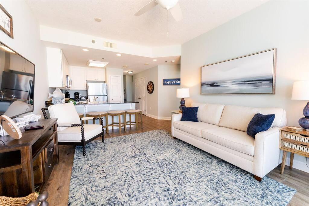 Apartment 2 Bedroom Lighthouse On The With 2 Outdoor Pools And Heated Indoor Pool *
