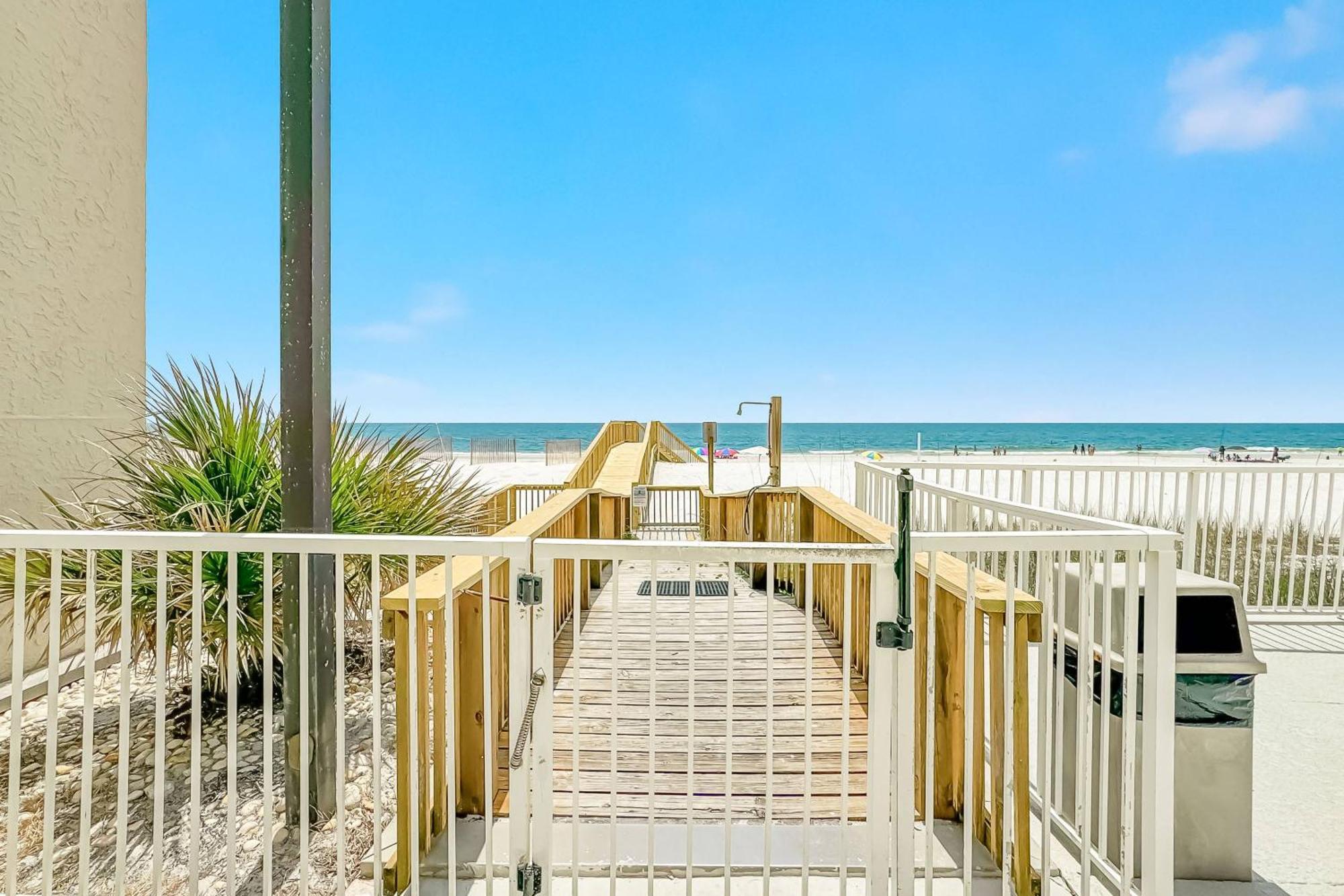Holiday home Tropical Winds 402