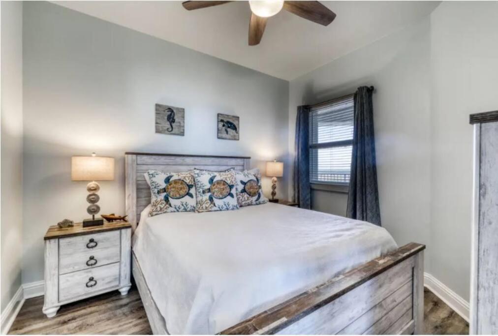 Lighthouse 1115 On The 3br 3ba * Gulf Shores