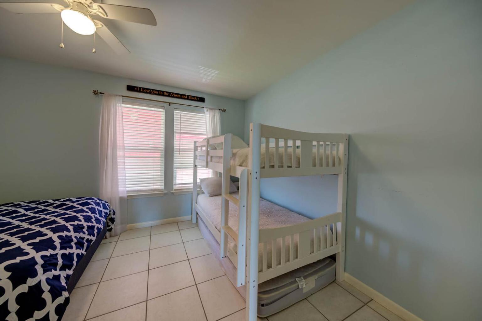 Holiday home Sandy Feet Retreat By Collection *