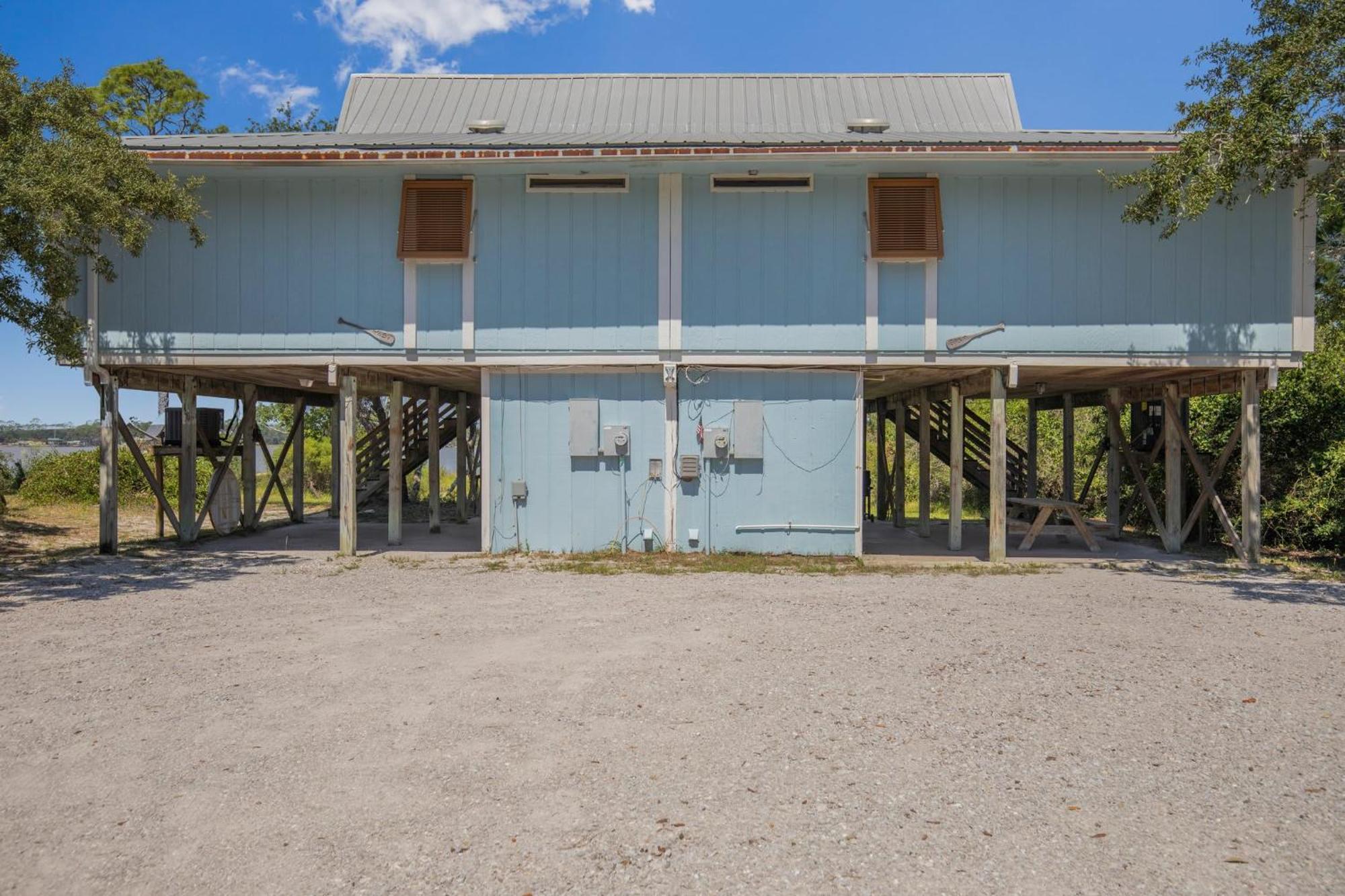 Sail House West By Collection