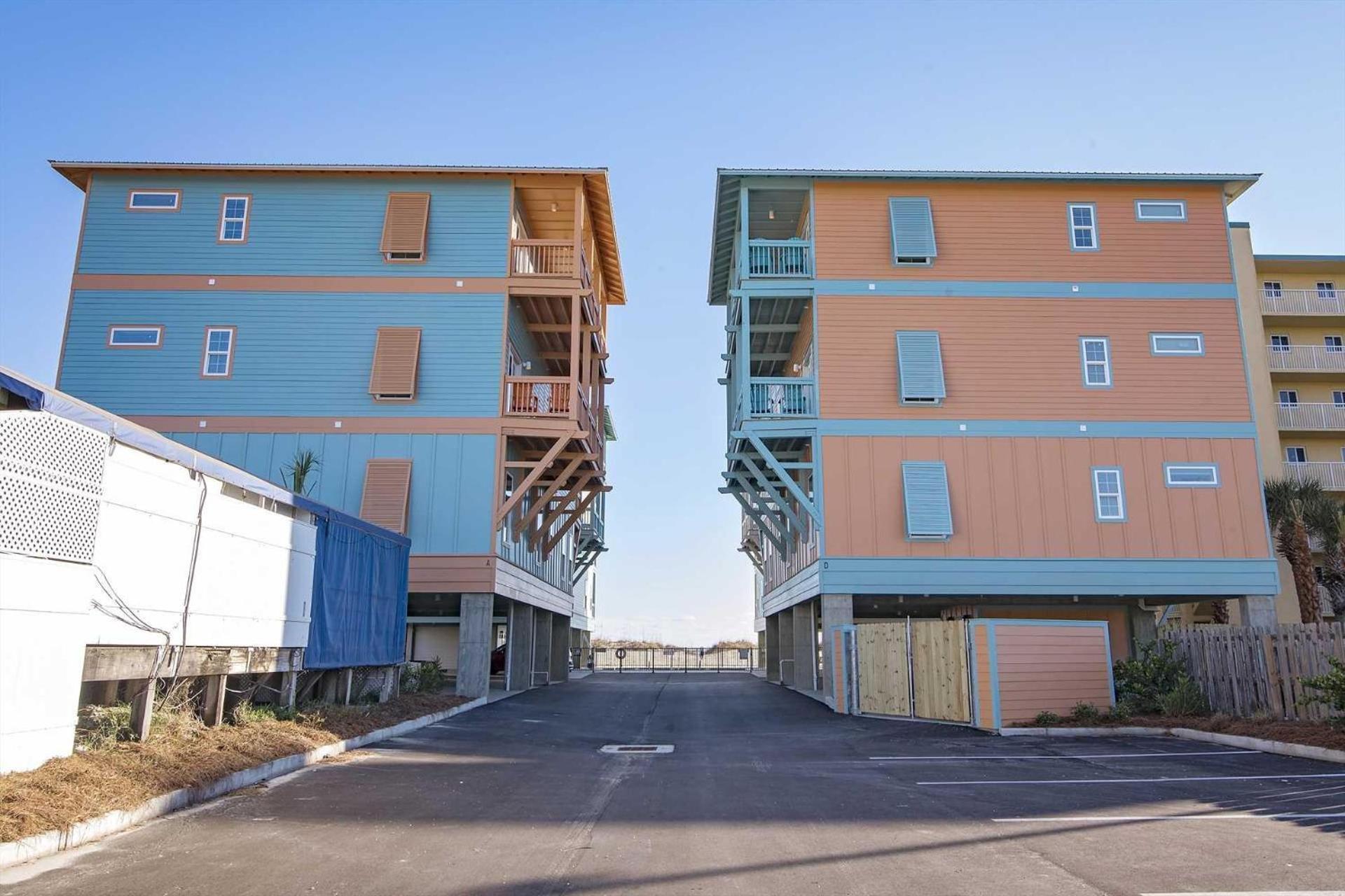 Breezyville Southwest Sea 12br *