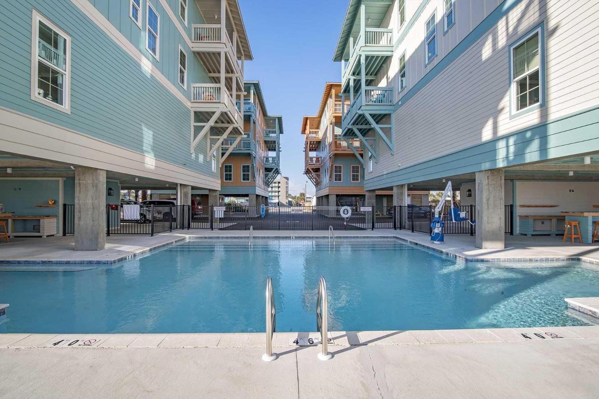 Breezyville Southwest Sea 12br Holiday home *