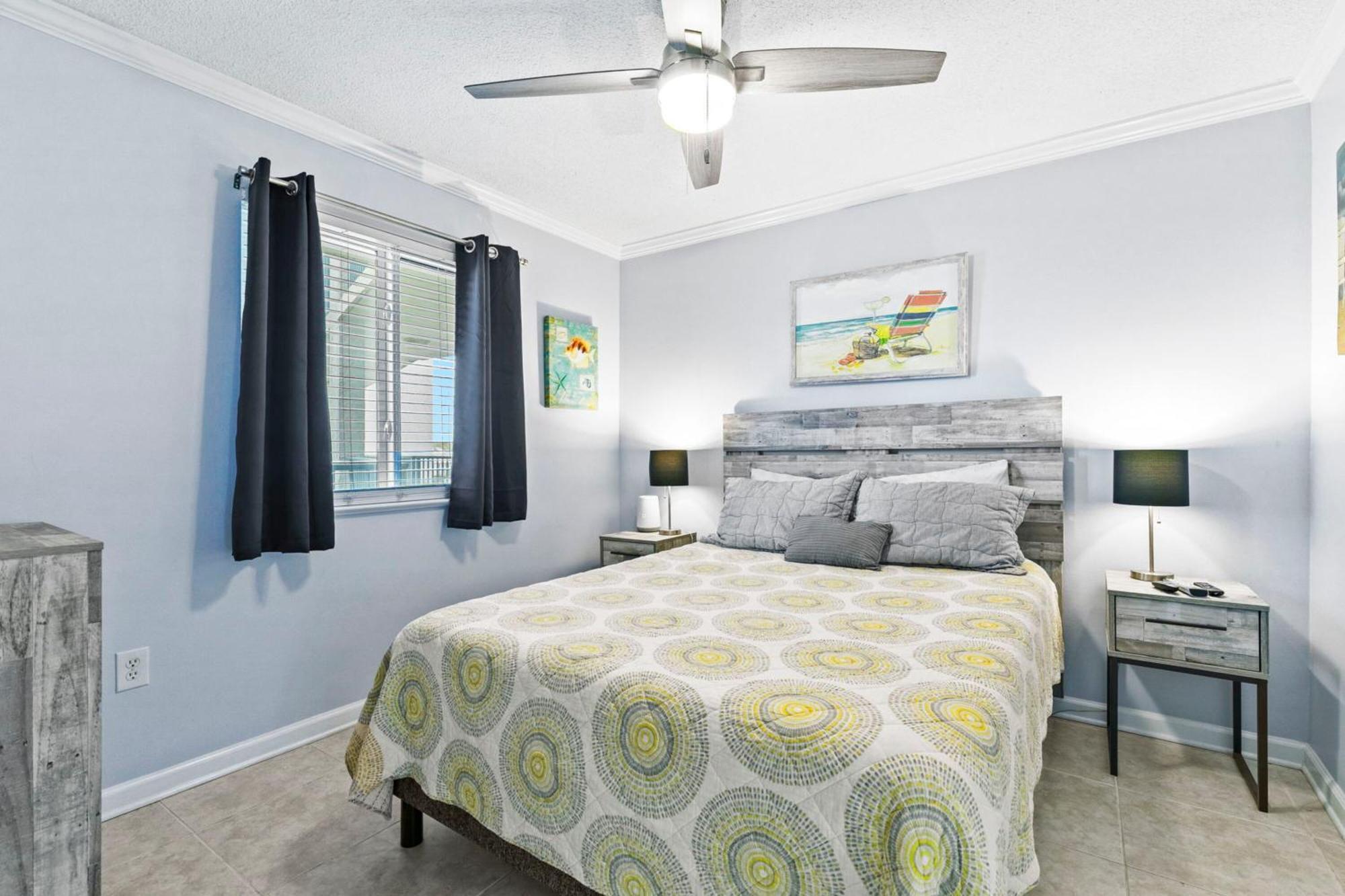 Surf & Racquet Club 212a Apartment