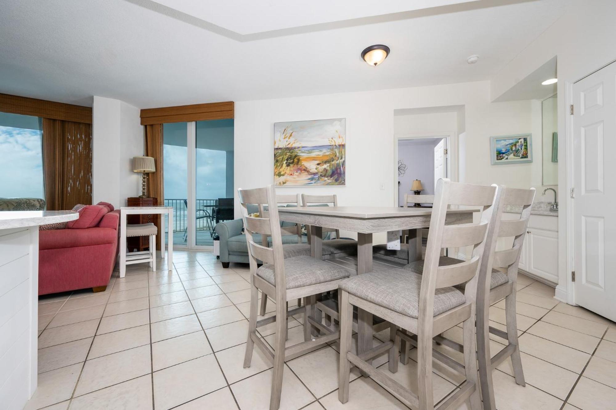 Apartment Lighthouse 215 *