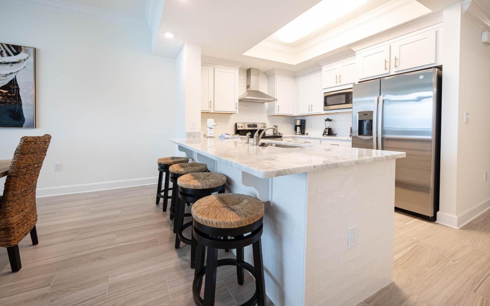 Phoenix Gulf Towers 2106 Apartment *