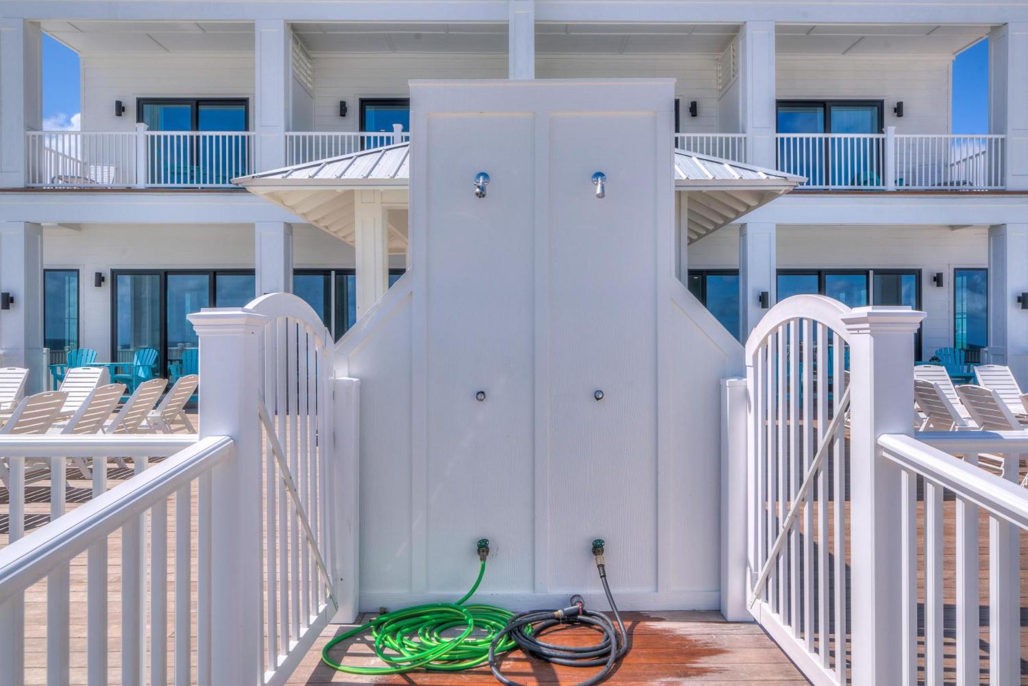 Holiday home Seaside West 12 Bdrm, 11,5 Bath, Private Pools, Sleeps 36