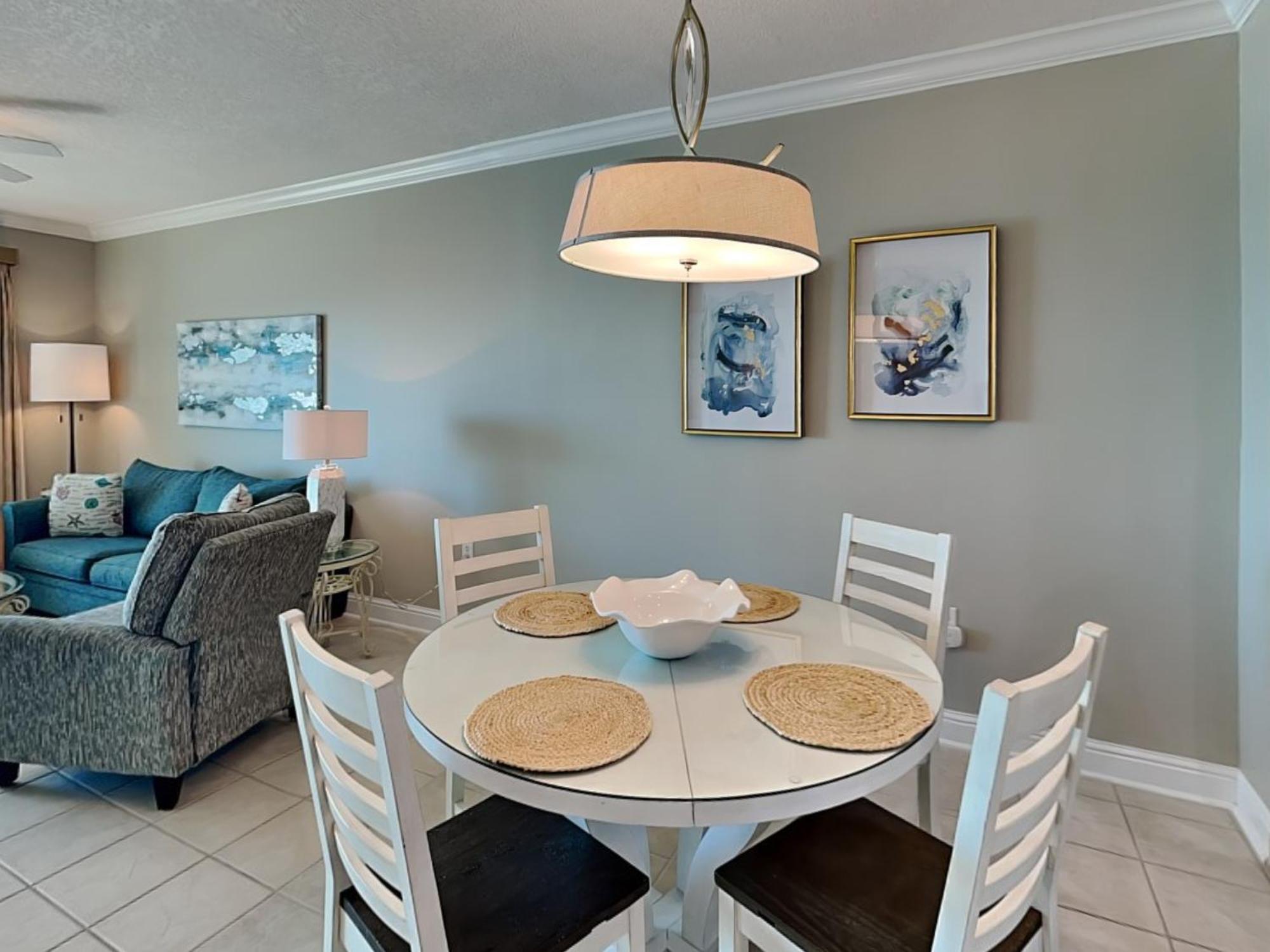 Crystal Shores 1005 *