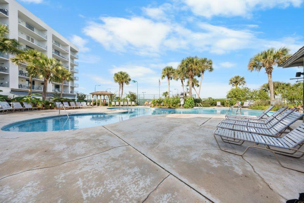 Surf & Racquet 515a Holiday home