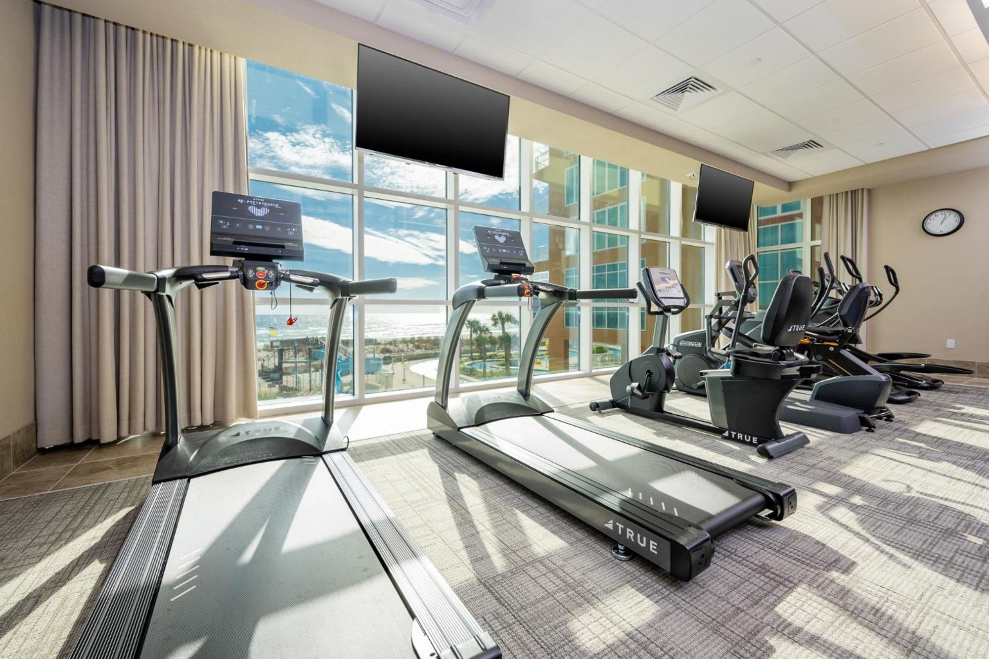 Phoenix Gulf Towers 2202 Apartment