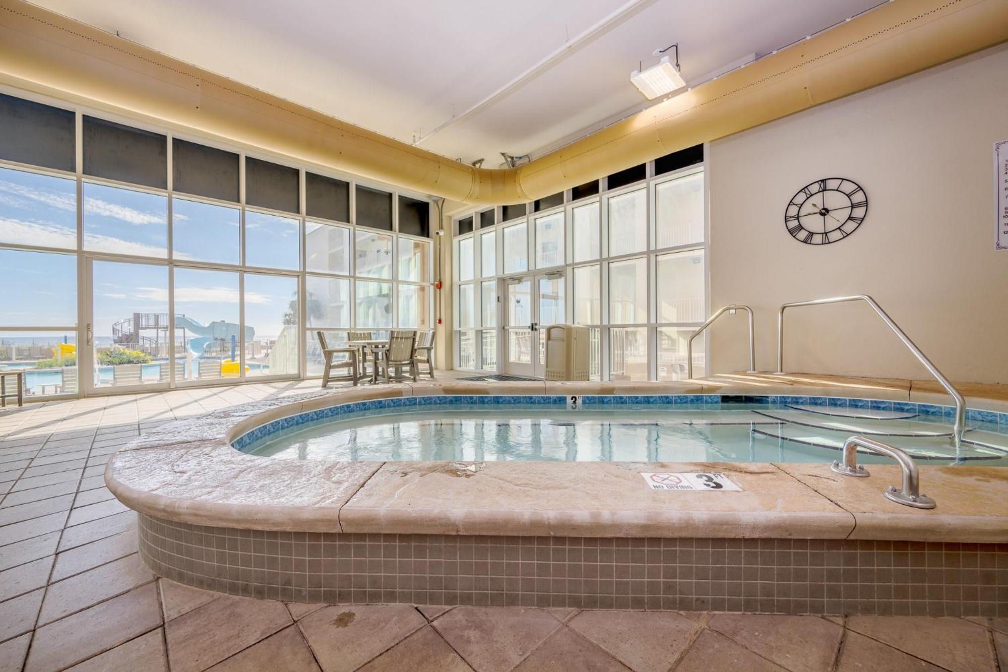Phoenix Gulf Towers 2202 Apartment *