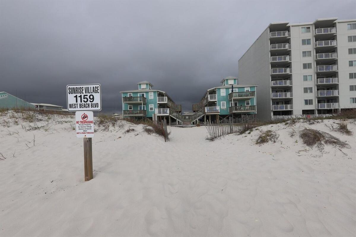 Get Seahabilitated 2 Bedroom With Full And Half Bath At Sunrise Village On The In * Gulf Shores