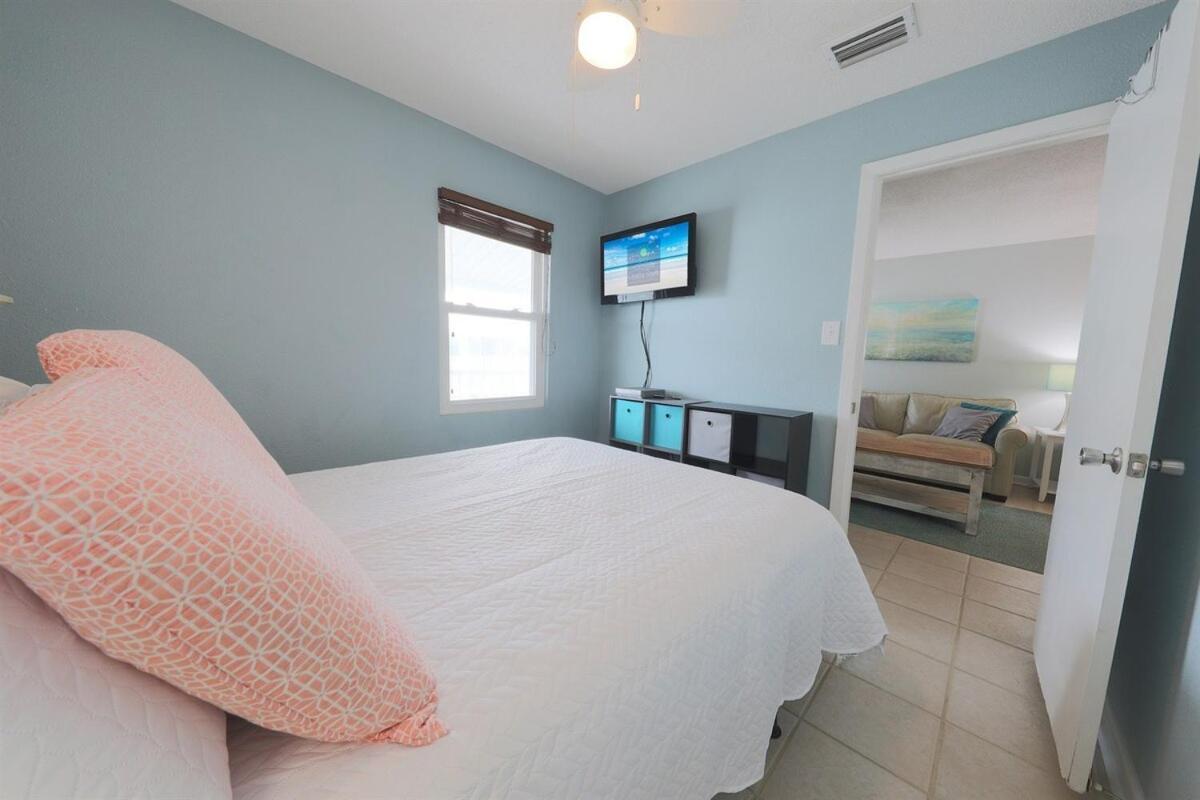 Get Seahabilitated 2 Bedroom With Full And Half Bath At Sunrise Village On The In Apartment