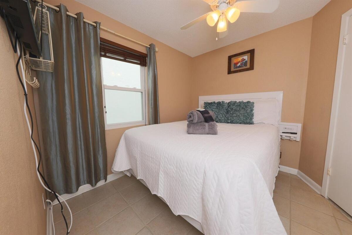 Apartment Get Seahabilitated 2 Bedroom With Full And Half Bath At Sunrise Village On The In