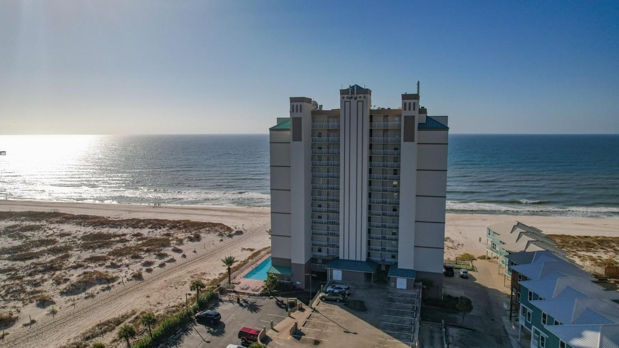 Royal Palms 705 *