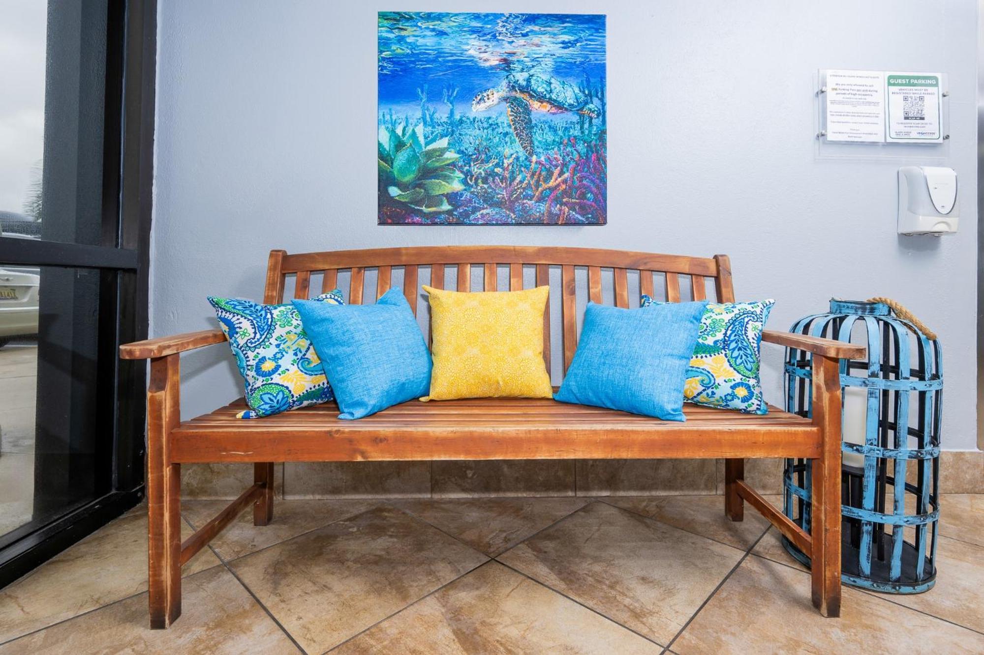 Apartment Island Winds East 610