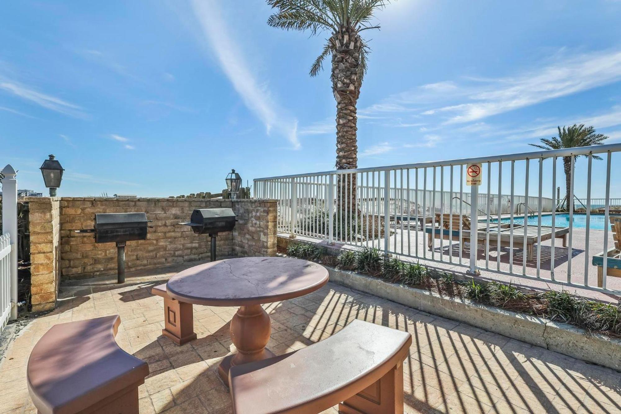 Royal Palms 705 *