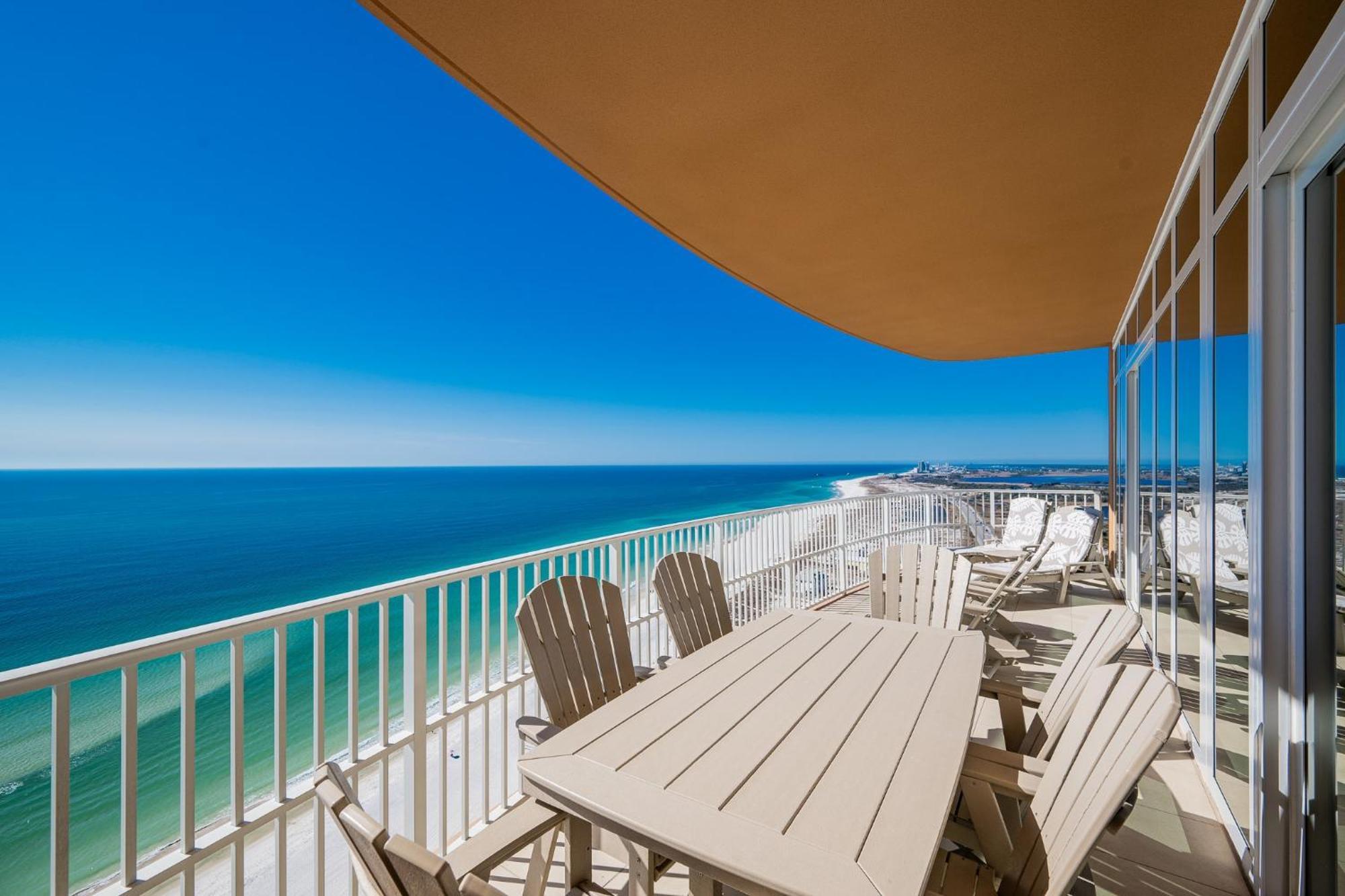 Phoenix Gulf Towers 2401