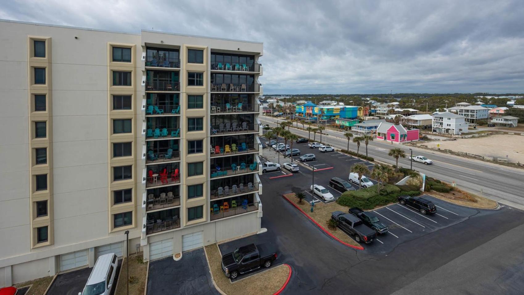 Island Winds East 610