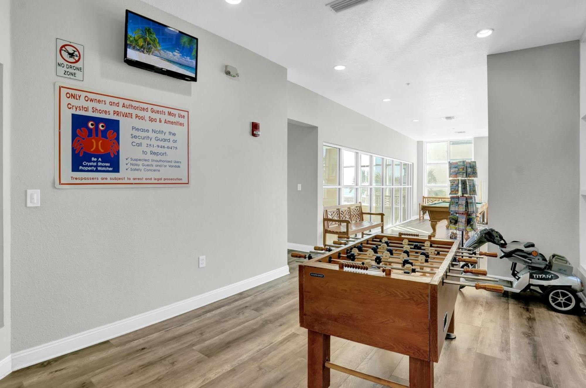 Holiday home Crystal Shores 604