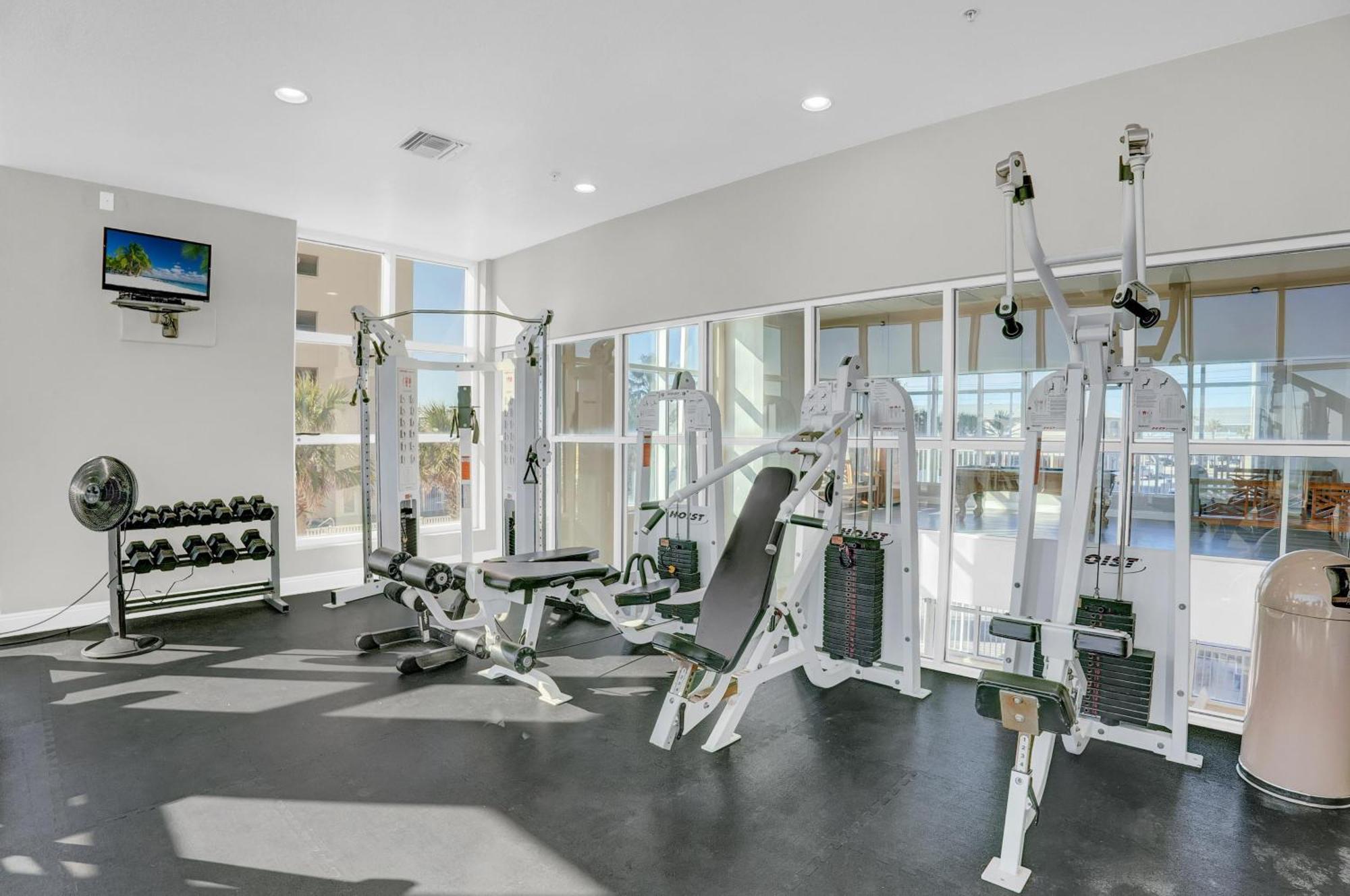 Crystal Shores 604 *