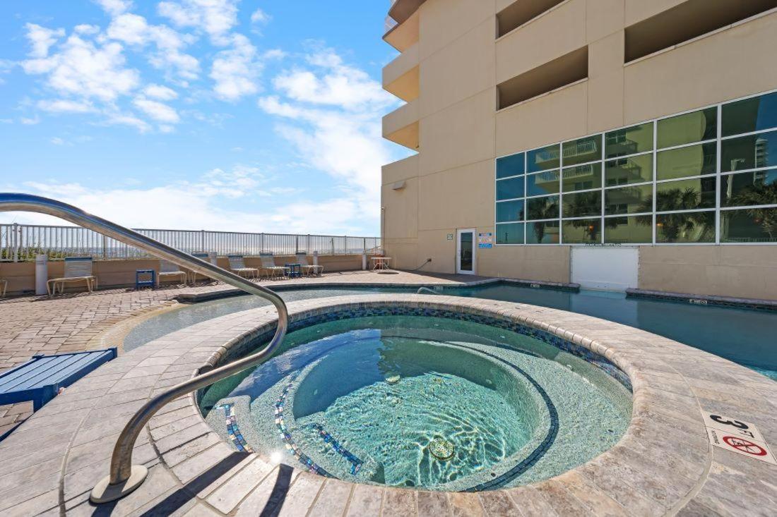 Crystal Shores West 704