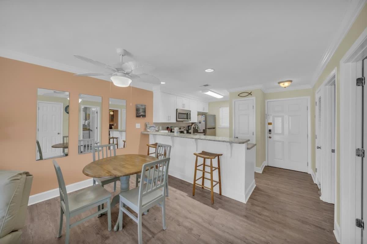 Romar 208 By Current Tides Vacation Holiday home