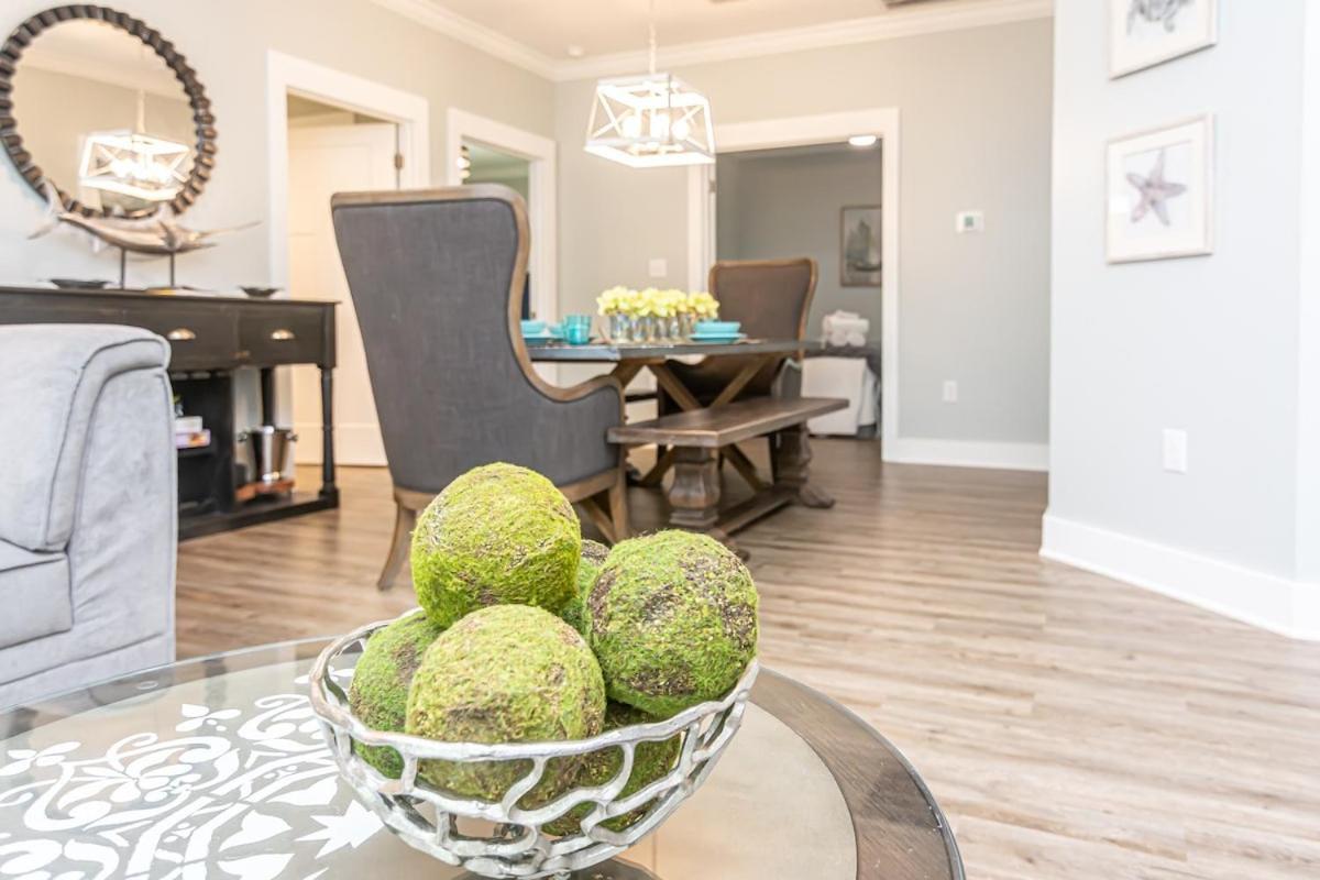 Apartment 5004 Rookery3 Sleeps 10 2 Pools Close To
