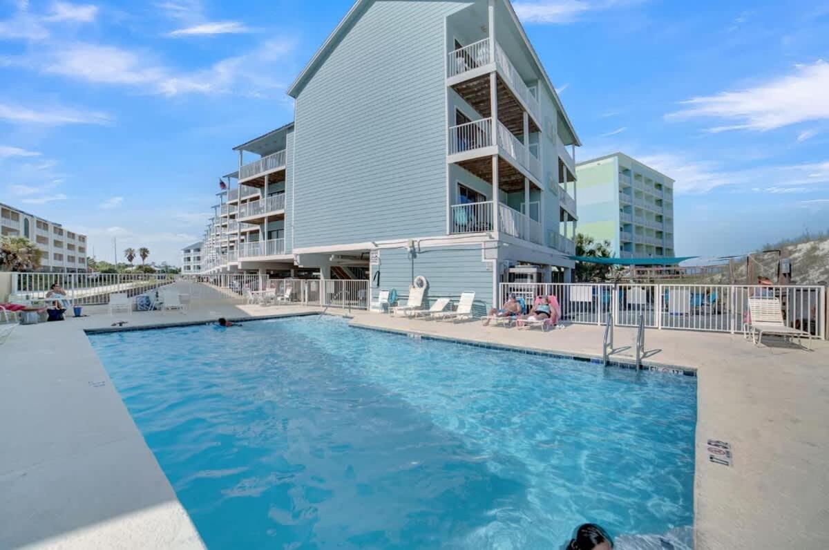 Romar 213 By Current Tides Vacation Holiday home *