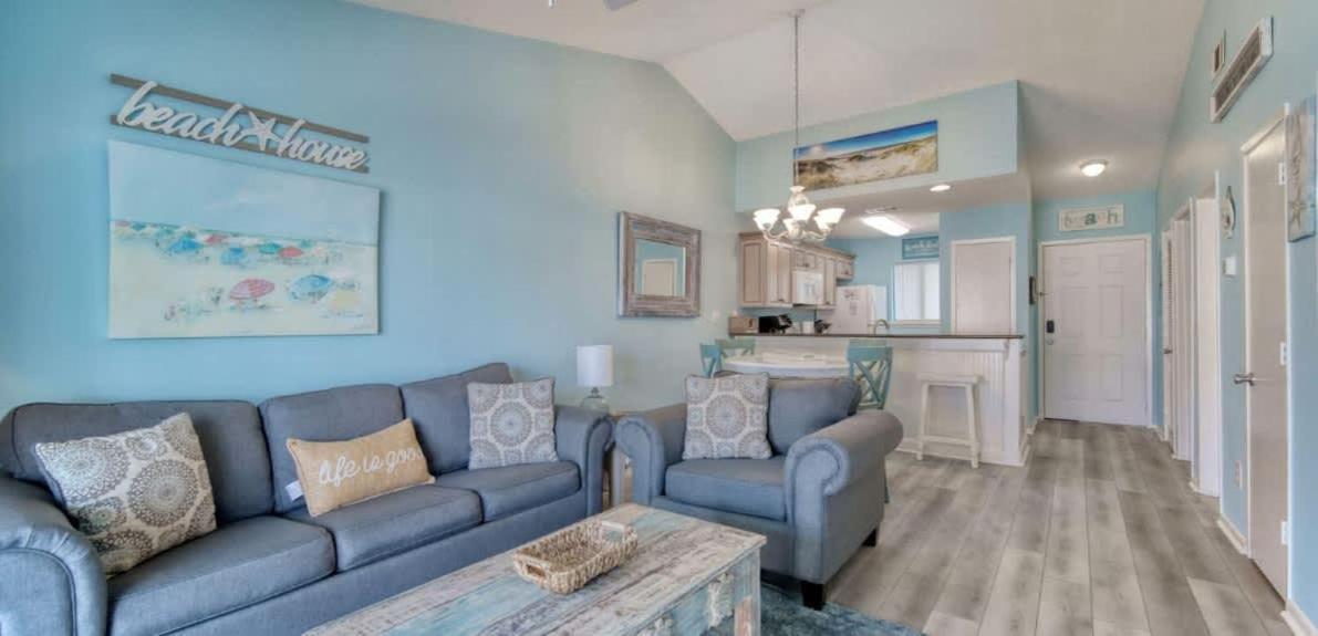 Romar 310 By Current Tides Vacation Holiday home *