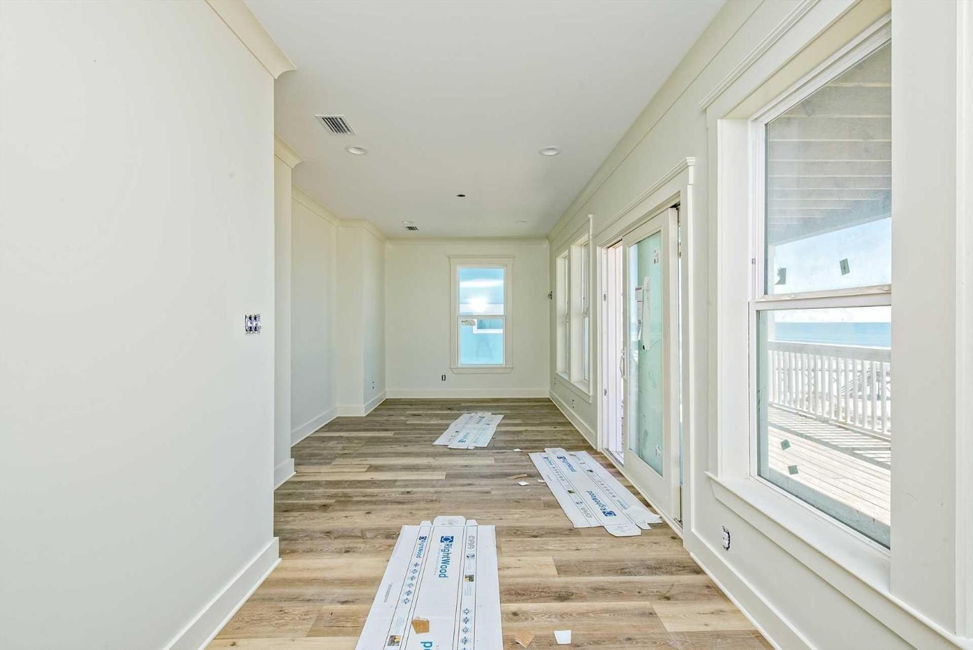 Holiday home Breezy Shores East & West