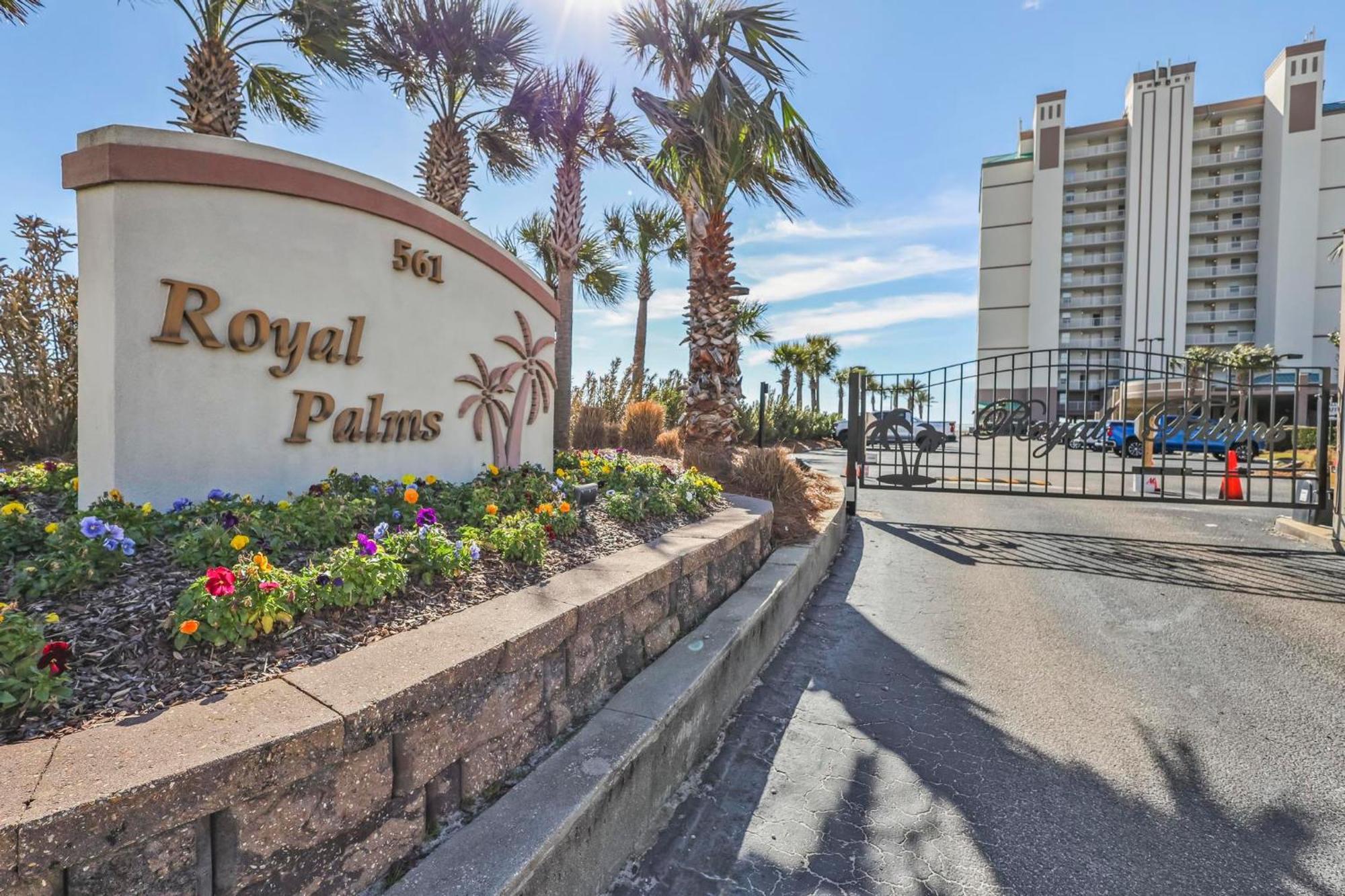 Holiday home Royal Palms 606