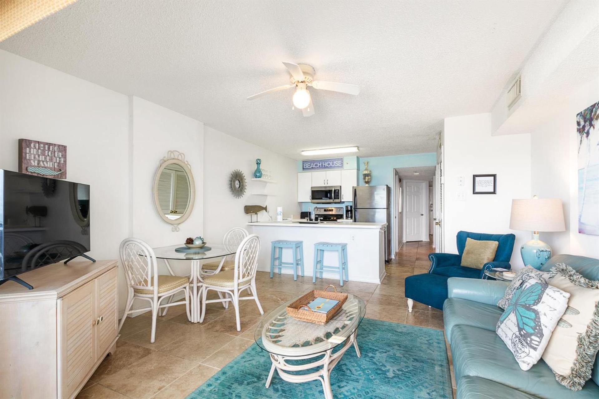 Royal Palms 604