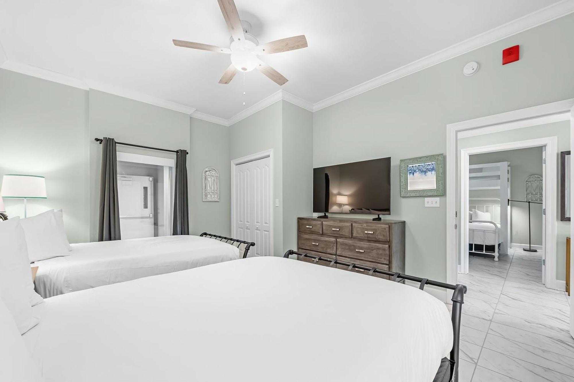 Phoenix Gulf Towers 2207 Apartment *