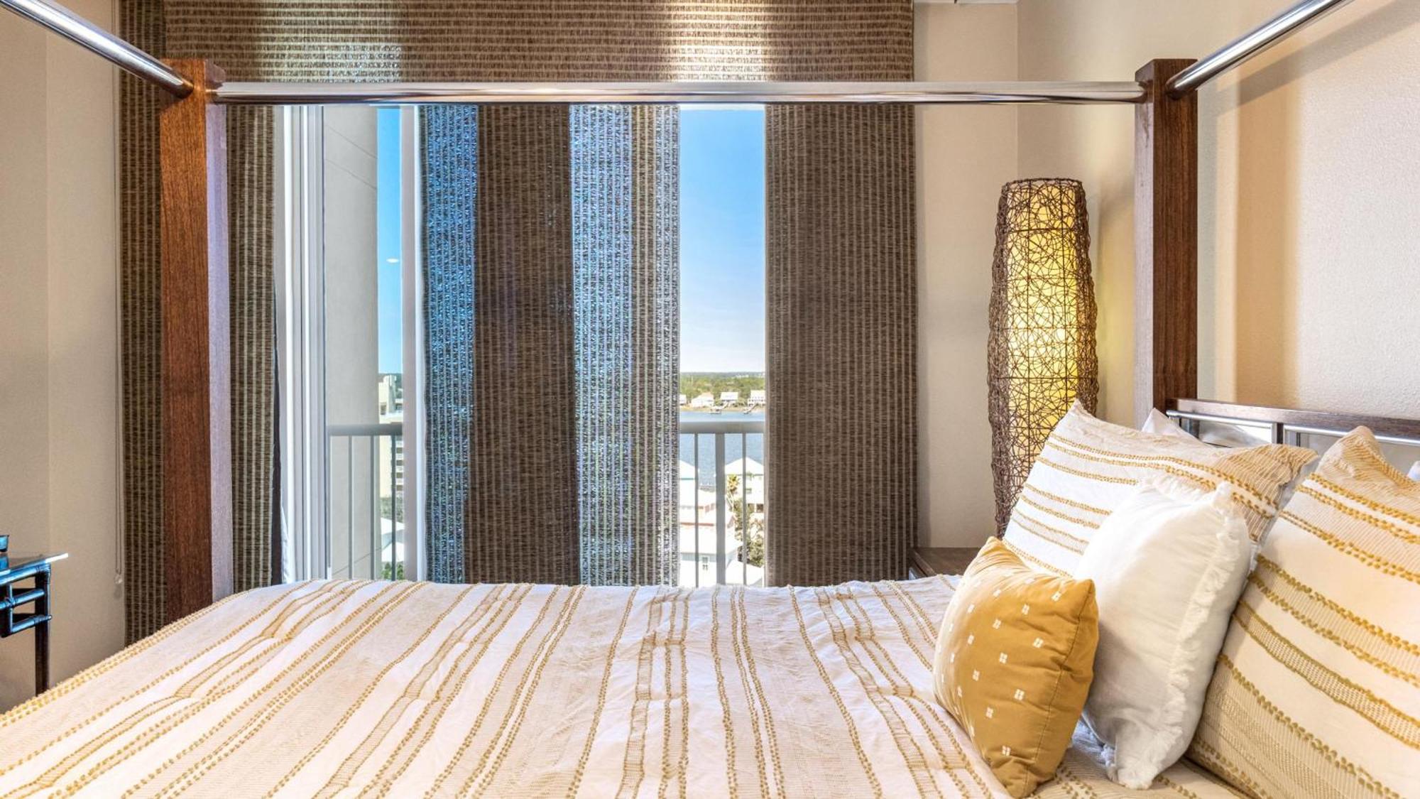 Sanibel 1007