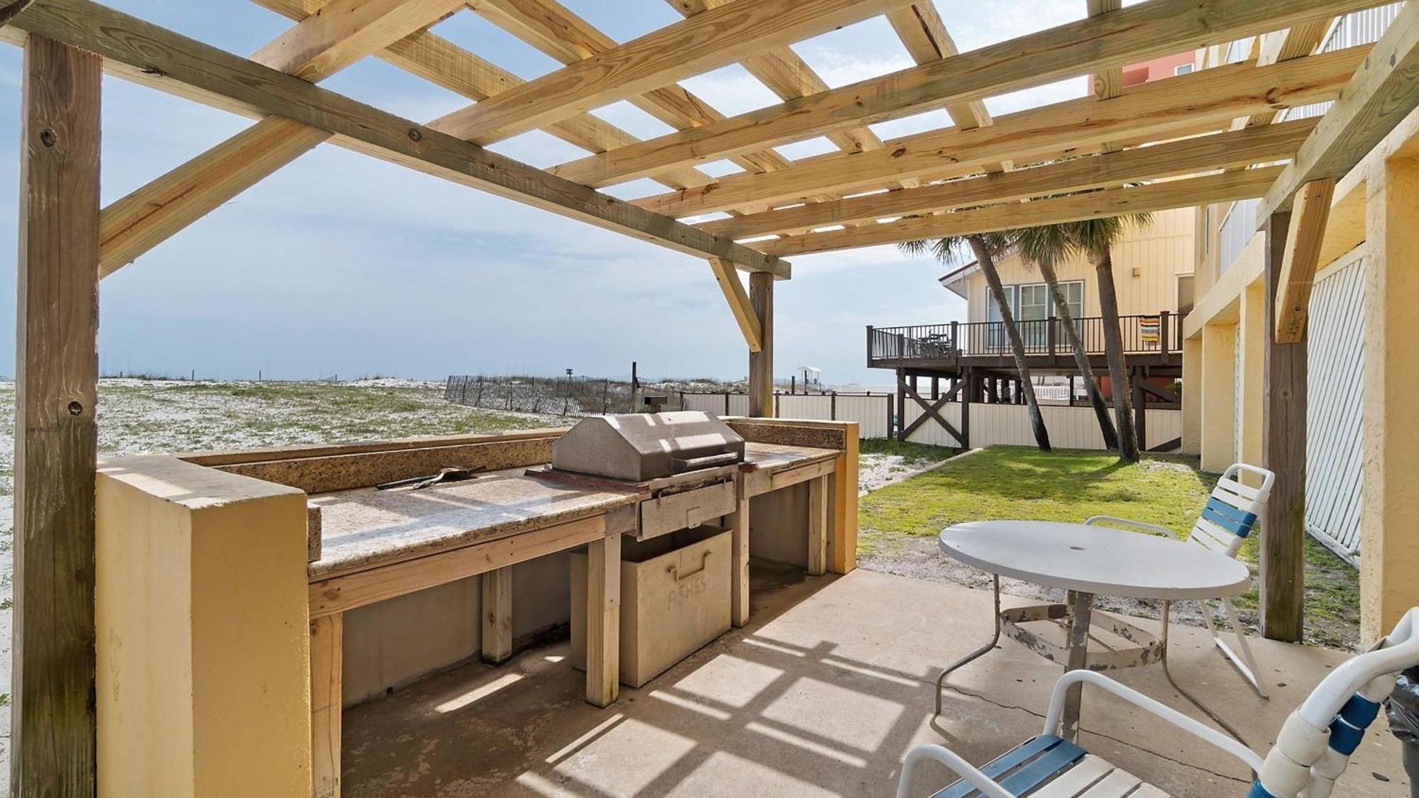 Driftwood Towers 4e Holiday home