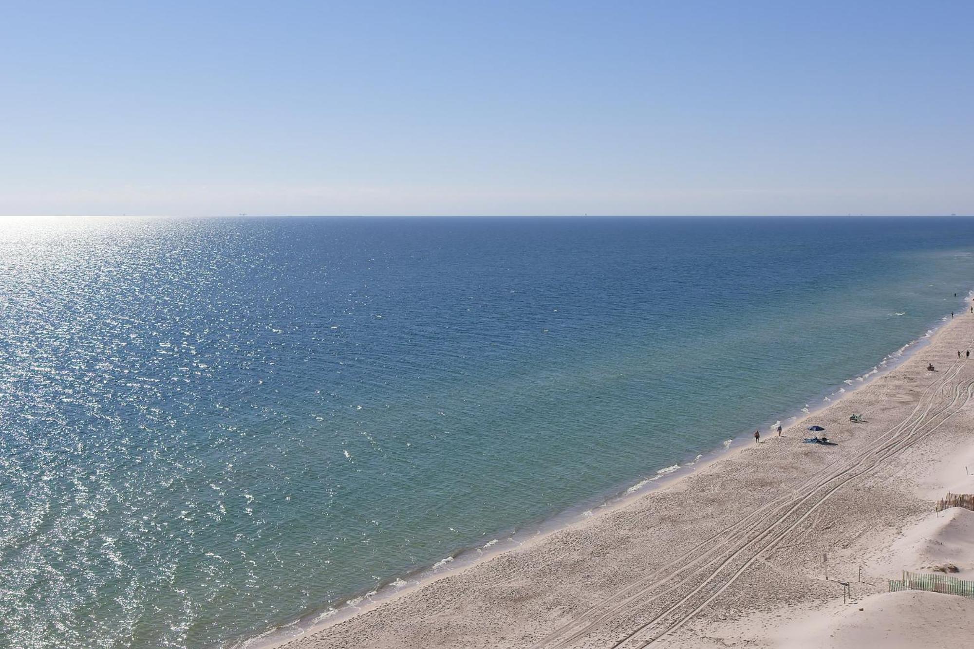 Crystal Shores West 501 *